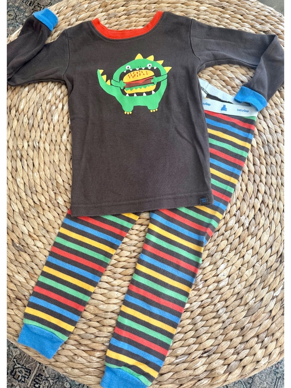 BabyGap 2-Piece Pajamas Sz 2 Years EUC
